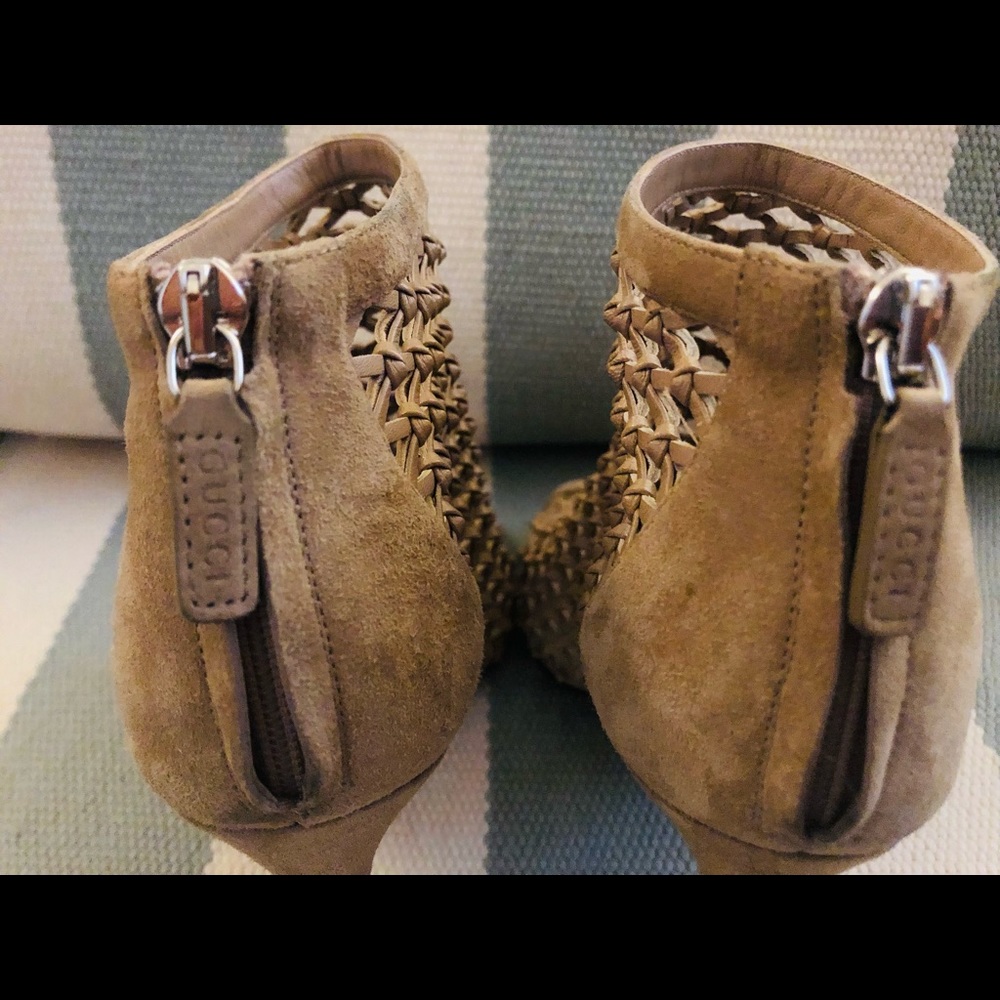 Gucci peep toe suede heeled booties - Picture 7 of 8